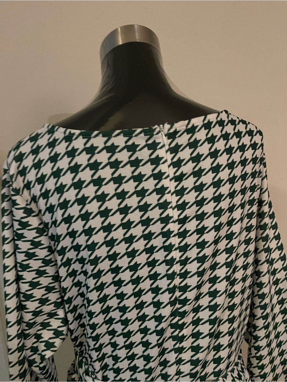 Dress stretchy material size 5XL please check all picture of condition - Picture 5 of 13
